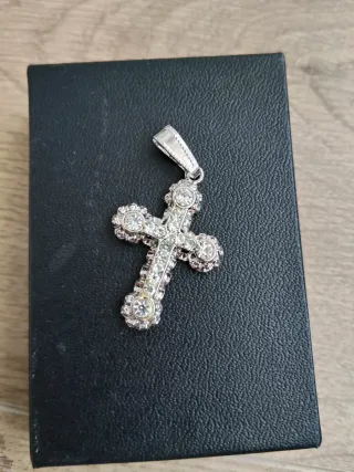 Colgante Cruz con Brillantes para Fallera