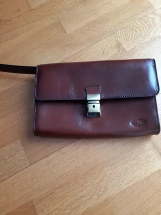 Bolso de piel para caballero