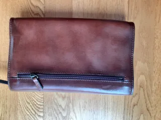 Bolso de piel para caballero