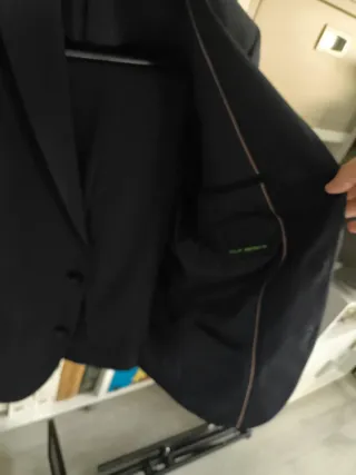 Traje de hombre azul marino