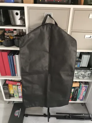 Traje de hombre azul marino