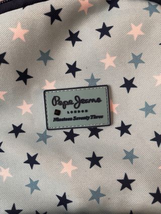 Mochila Pepe Jeans estrellas y bandera lentejuelas