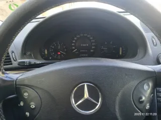 Mercedes-Benz Clase E 2005