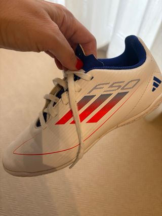 Botas de fútbol niño blancas