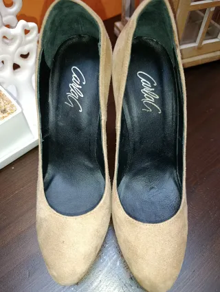 Scarpe Carla G donna 37 beige Nuove in camoscio