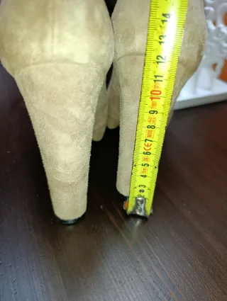 Scarpe Carla G donna 37 beige Nuove in camoscio