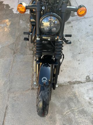 Harley Davidson Street 750 Negra