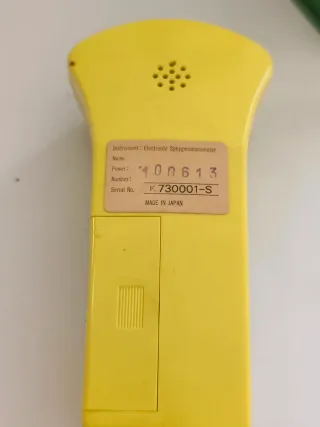 Misuratore Pressione Sanguigna Vintage Kardell1980