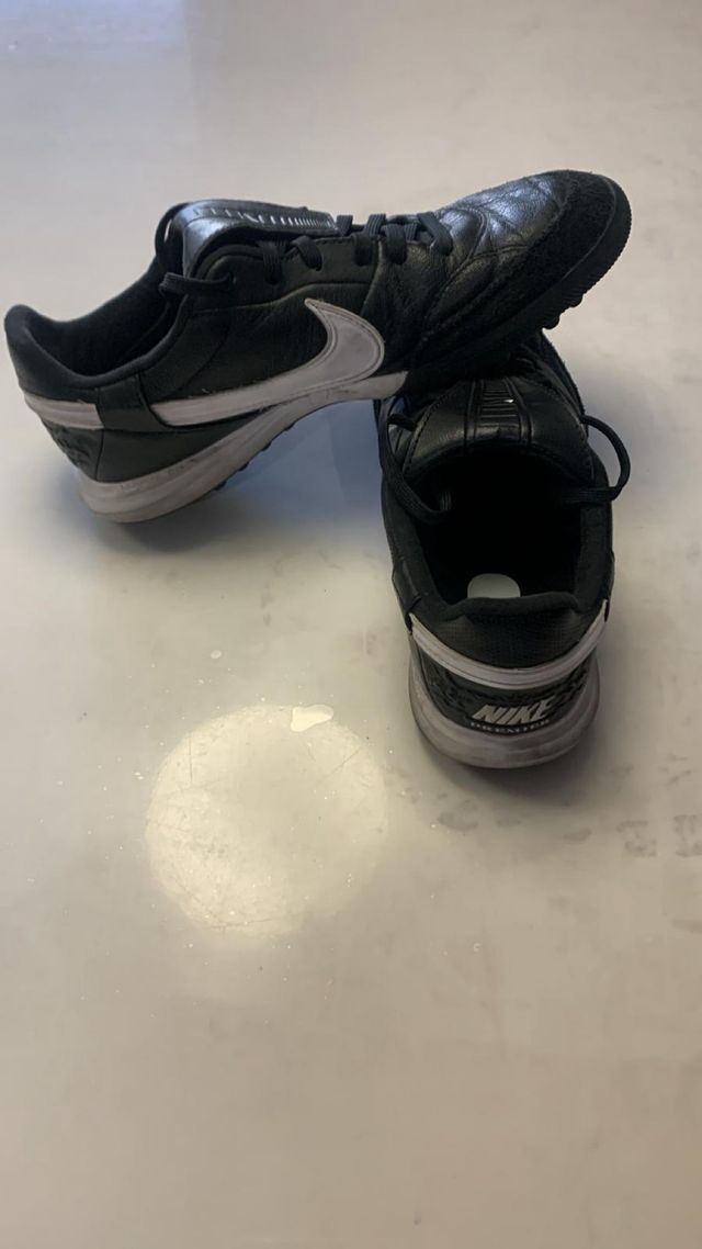 Botas Fútbol Nike Premier Turf Piel Negra