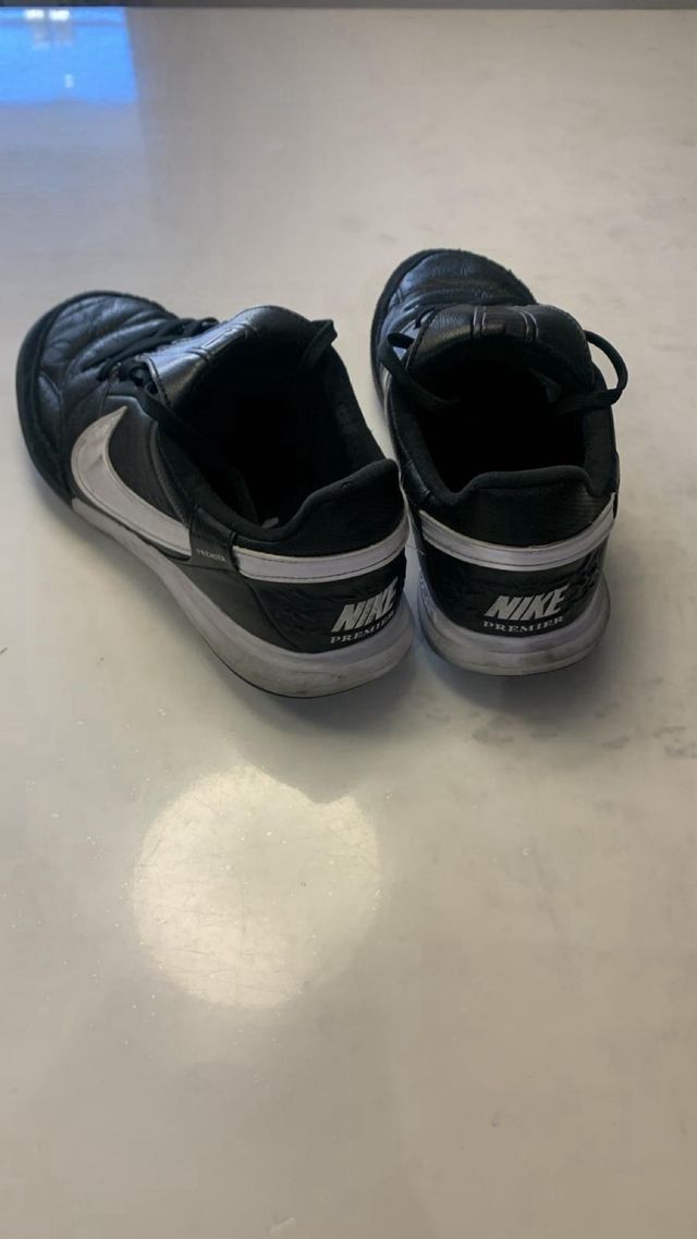 Botas Fútbol Nike Premier Turf Piel Negra