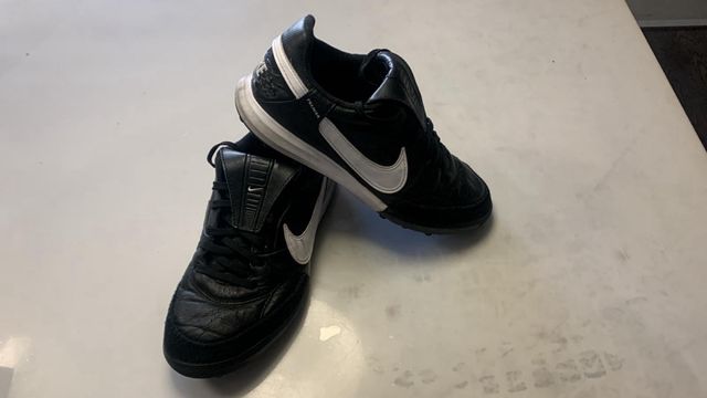 Botas Fútbol Nike Premier Turf Piel Negra