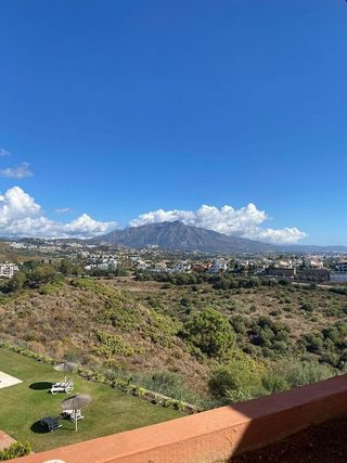Casa pareada en alquiler en Benahavís