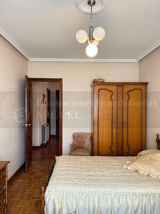 Edificio en venta en Verín