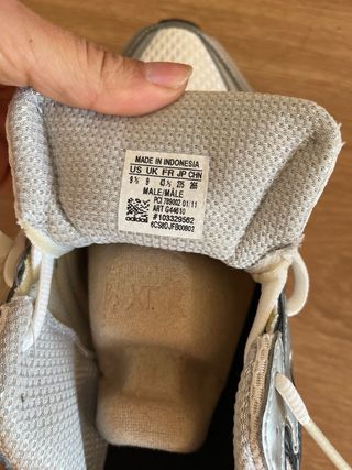 Adidas plateadas y blancas