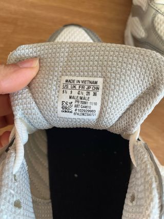 Adidas plateadas y blancas nuevas