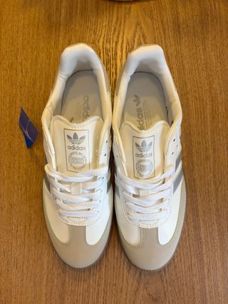 Zapatillas Adidas Samba Beige y Blancas
