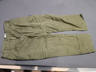 Pantalón cargo verde talla XL con cremalleras air