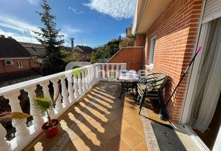Casa adosada en alquiler en San Isidro - Espíritu Santo - Obelisco en Zamora