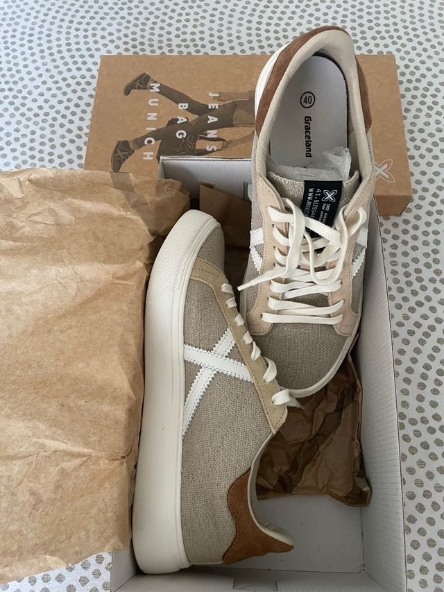 Zapatillas Munich Talla 40 Beige/Marrón