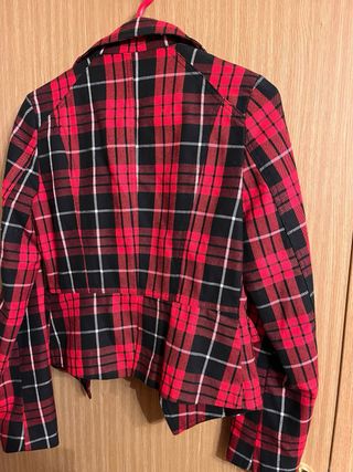 Chaqueta cuadros roja y negra Talla M
