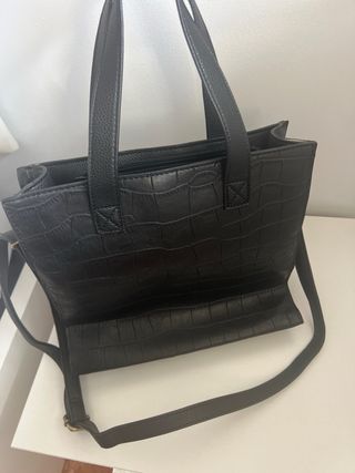 Bolso negro efecto piel cocodrilo