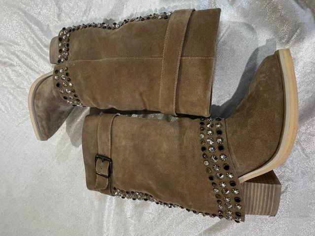 Botas Alma en Pena con pedrería