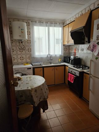 Piso amplio en Bernat Guinovart