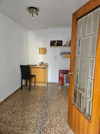 Piso amplio en Bernat Guinovart