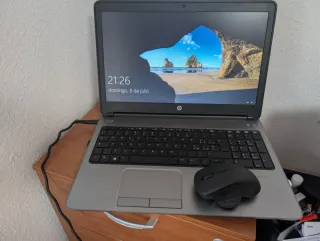 Portátil HP Gris y Negro