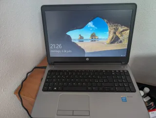 Portátil HP Gris y Negro