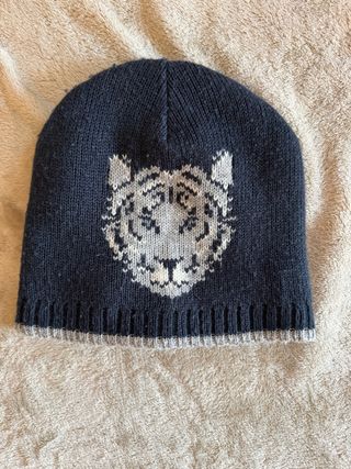 Gorro infantil azul marino con tigre