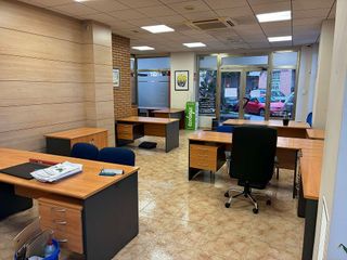 Oficina en alquiler en Mestral en Reus