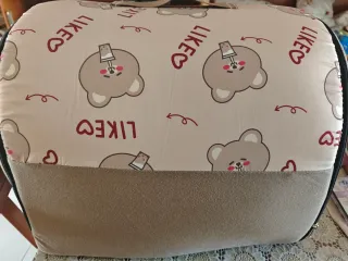 Cuccetta per cani/gatti di taglia media.