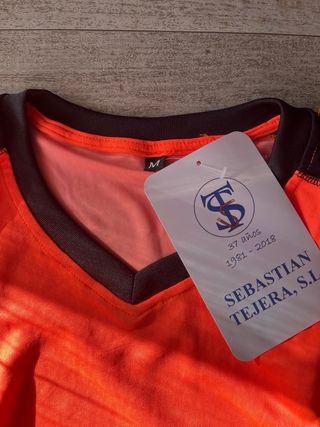Camiseta de trabajo naranja Sebastián Tejera