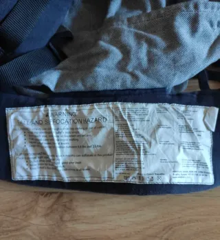 Mochila portabebés poco uso