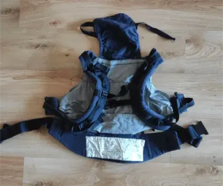 Mochila portabebés poco uso