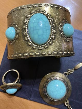 Conjunto 3 piezas bisutería oro y turquesa