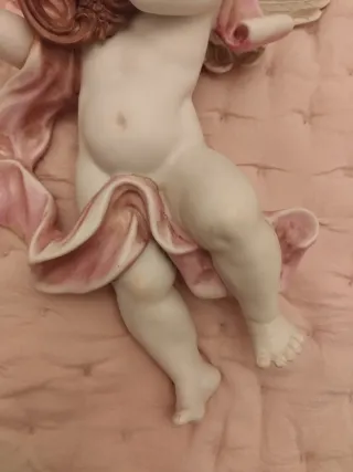 Ángel de porcelana con lira
