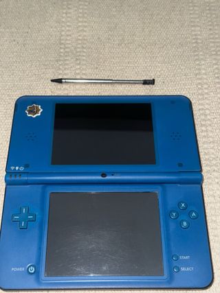 Nintendo DS XL Blu + Caricabatterie + SD
