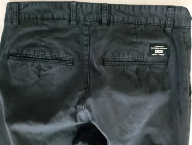 Pantalones Globe Talla 31 Negros