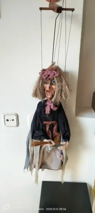 Marioneta, Títere, Bruja de la Suerte.