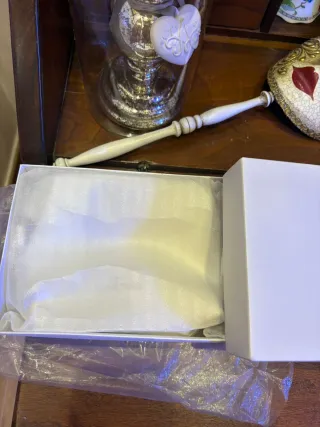 Pochette trucco Swarovski bianca