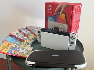 Nintendo Switch OLED Blanca + Juegos + funda