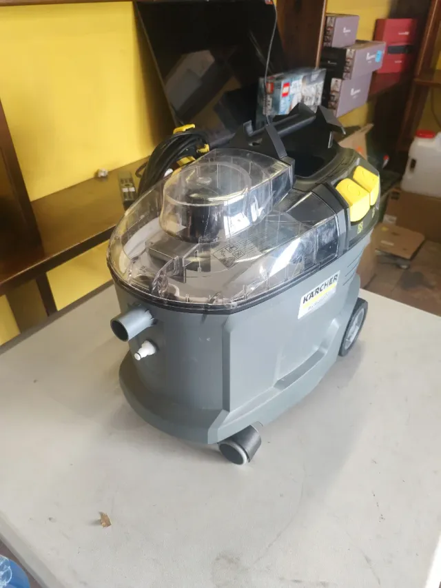 Kärcher Puzzi 8/1 Lava-aspiradora Tapicerías