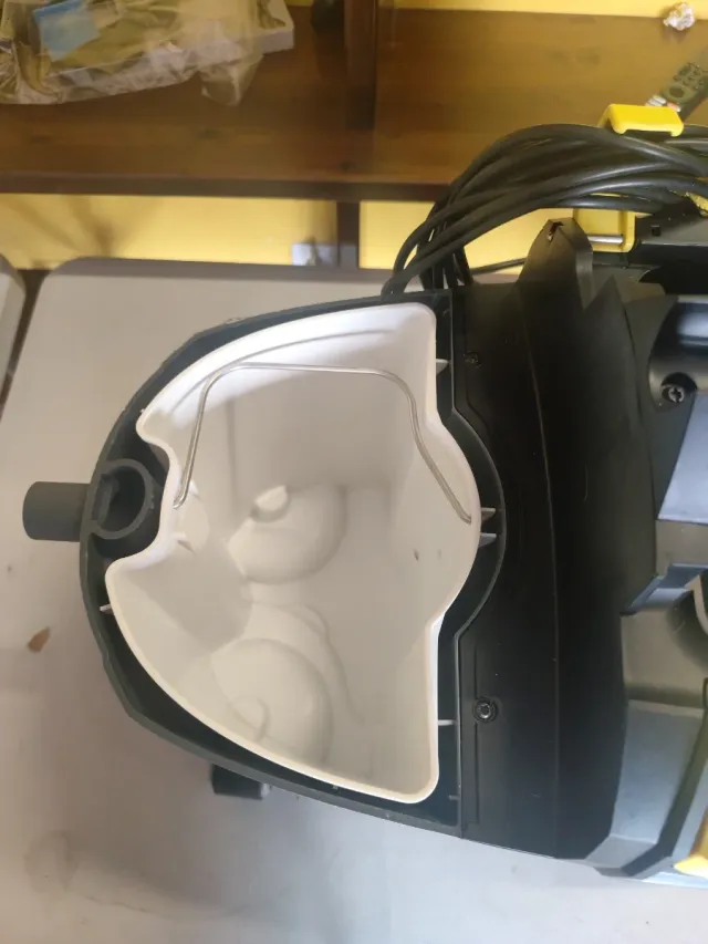 Kärcher Puzzi 8/1 Lava-aspiradora Tapicerías