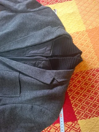 Americana inglesa caballero gris