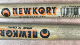 Mangos de martillo madera y plástico