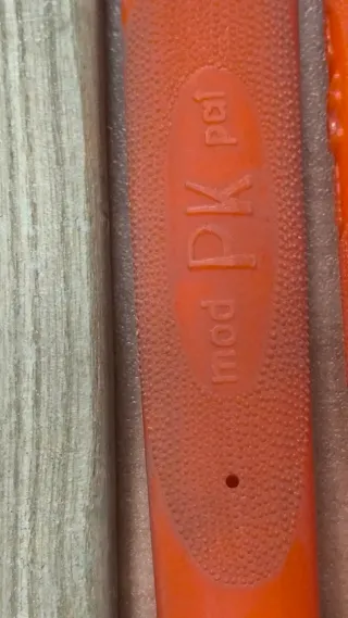 Mangos de martillo madera y plástico