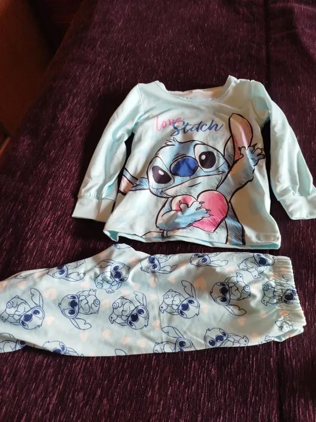 Pijama niña Disney Stitch talla 2-3 sin estrenar