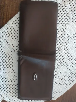 Portafoglio uomo in pelle marrone